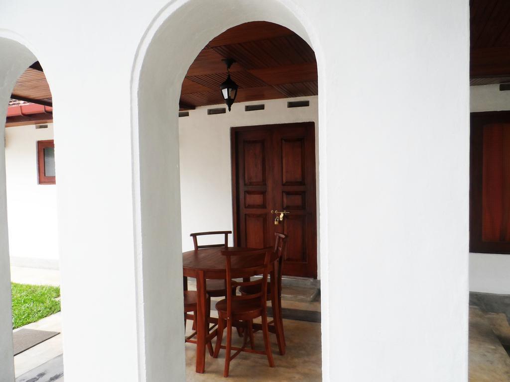 Summer Dew Villa Talpe Ruang foto