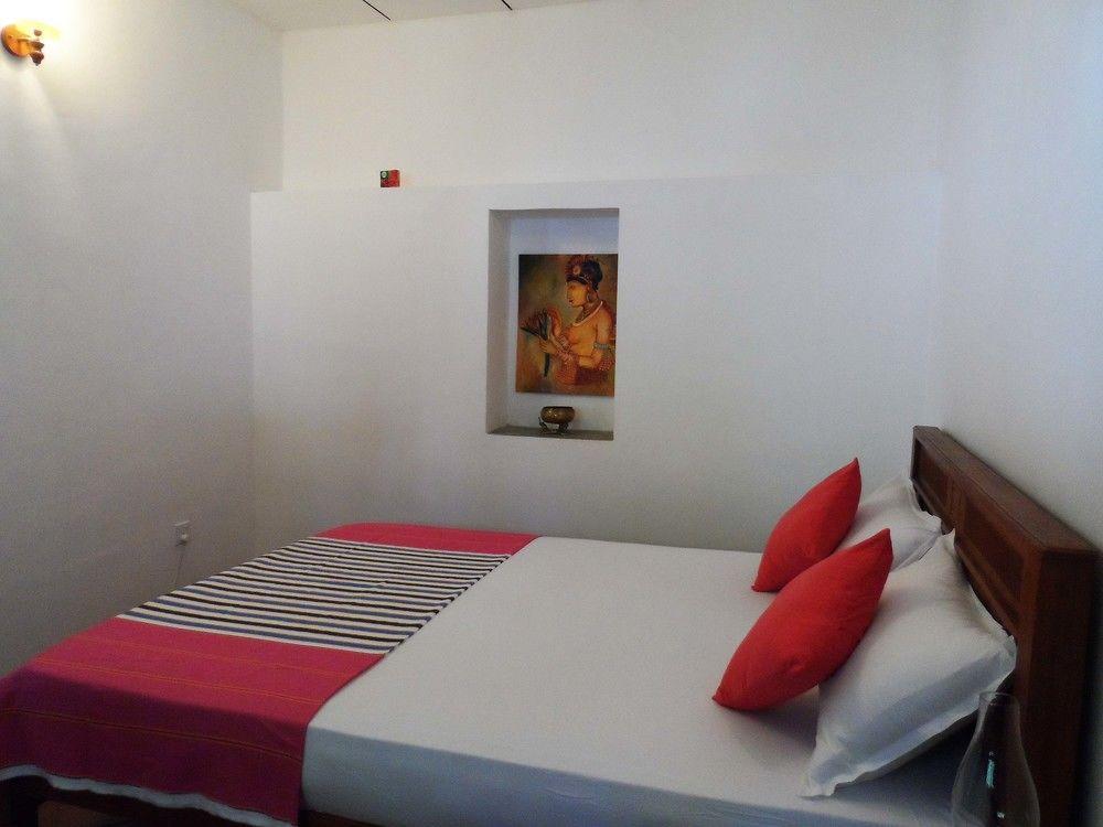 Summer Dew Villa Talpe Bagian luar foto
