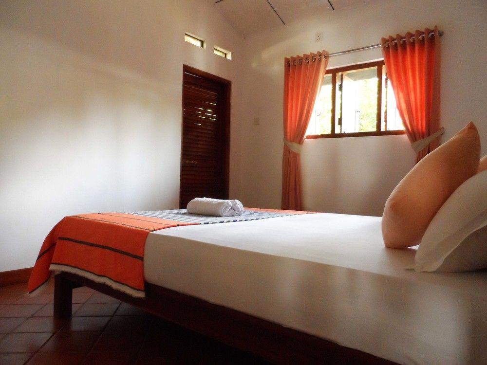 Summer Dew Villa Talpe Bagian luar foto