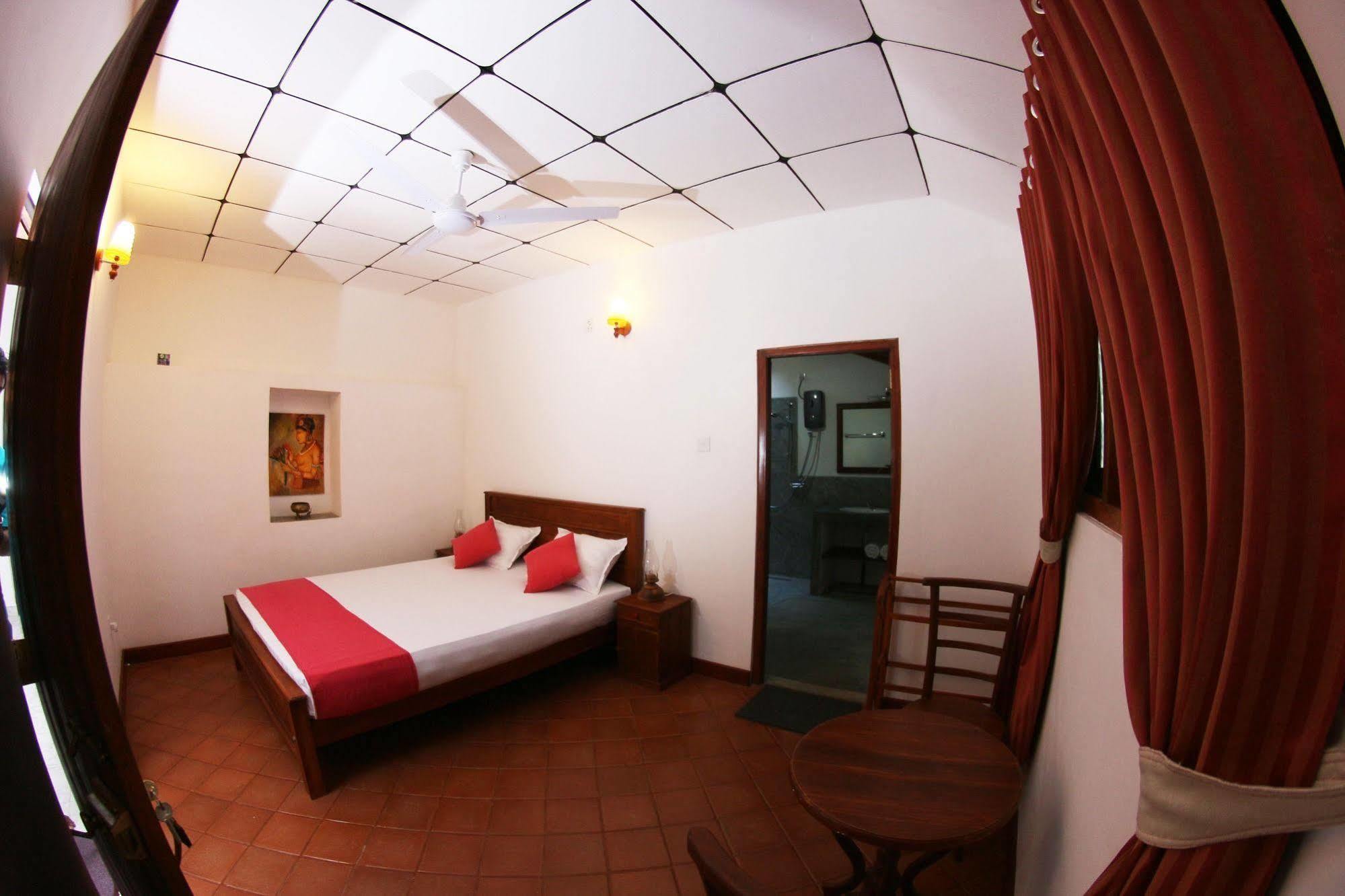 Summer Dew Villa Talpe Bagian luar foto